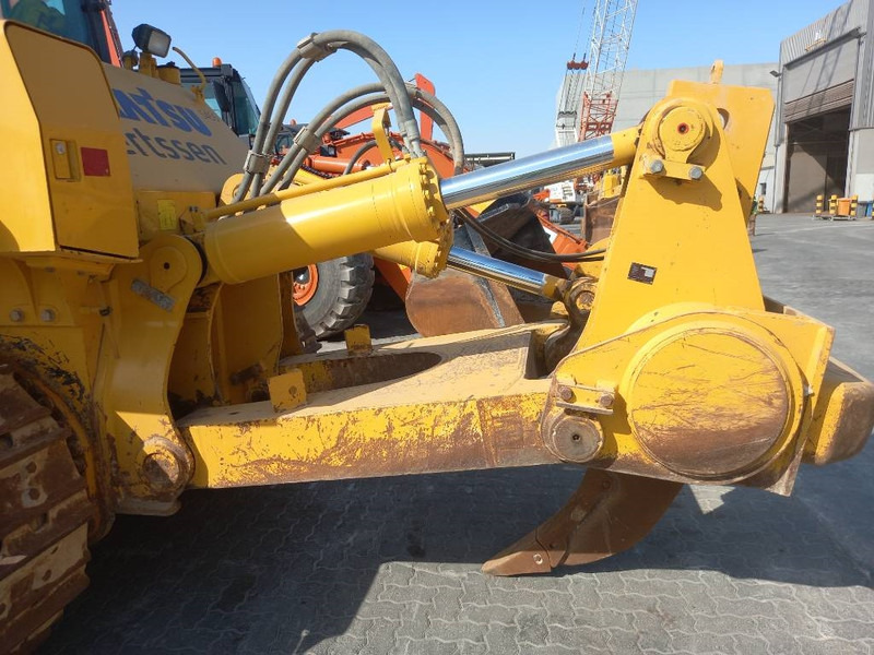 Komatsu D155A-6R (4 Pcs available in Abu Dhabi) - דחפור: תמונה 5 Komatsu D155A-6R (4 Pcs available in Abu Dhabi) - דחפור: תמונה 5