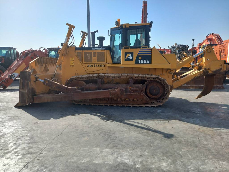 Komatsu D155A-6R (4 Pcs available in Abu Dhabi) - דחפור: תמונה 1 Komatsu D155A-6R (4 Pcs available in Abu Dhabi) - דחפור: תמונה 1