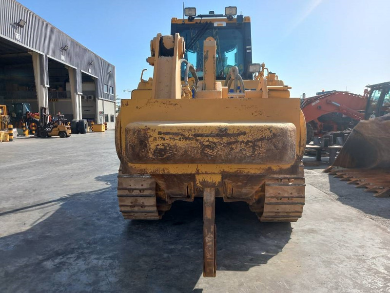 Komatsu D155A-6R (4 Pcs available in Abu Dhabi) - דחפור: תמונה 2 Komatsu D155A-6R (4 Pcs available in Abu Dhabi) - דחפור: תמונה 2