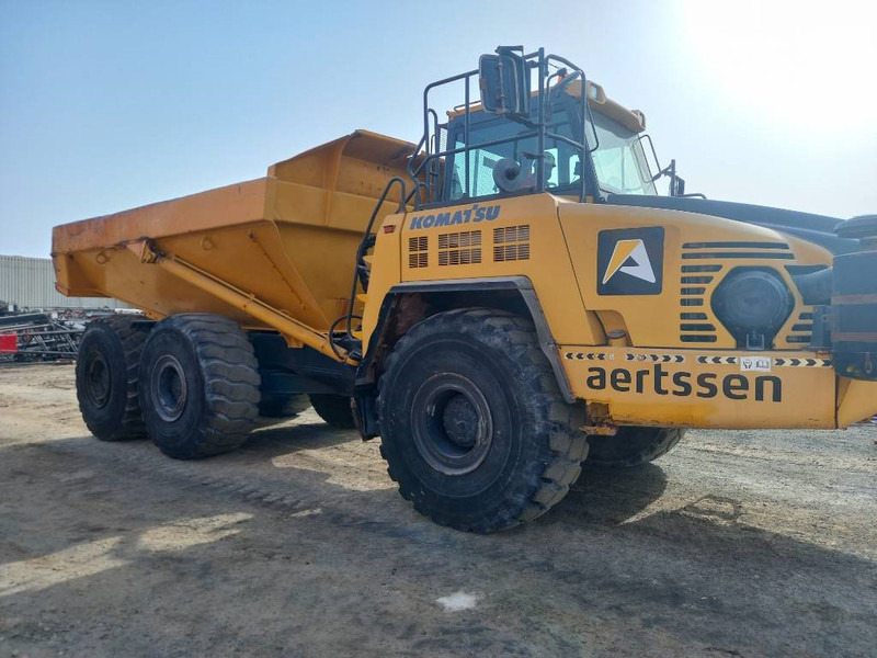 Komatsu HM400-3R (4 pcs available in Abu Dhabi) - מסיר פסולת מפרקי: תמונה 2 Komatsu HM400-3R (4 pcs available in Abu Dhabi) - מסיר פסולת מפרקי: תמונה 2