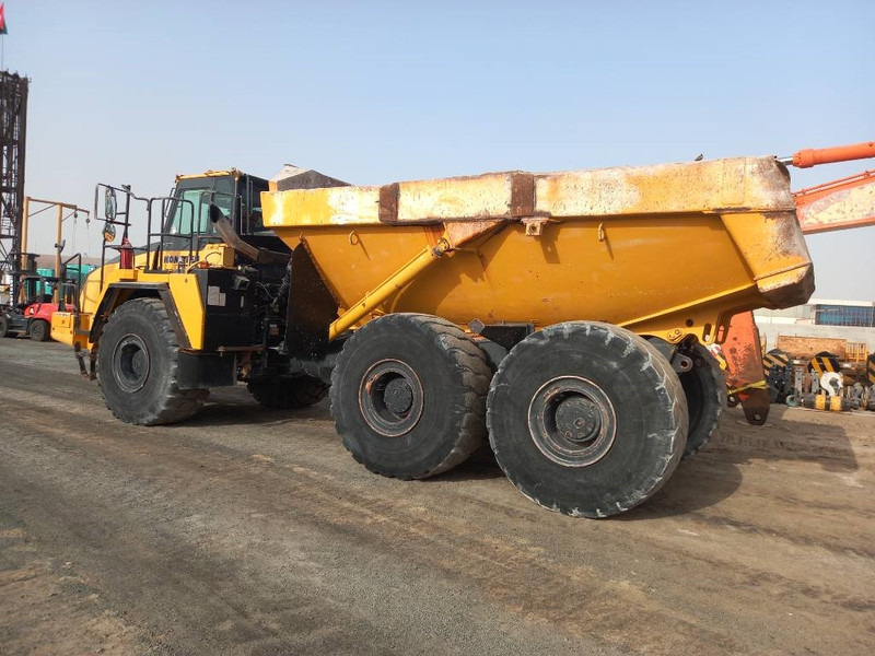 Komatsu HM400-3R (4 pcs available in Abu Dhabi) - מסיר פסולת מפרקי: תמונה 2 Komatsu HM400-3R (4 pcs available in Abu Dhabi) - מסיר פסולת מפרקי: תמונה 2