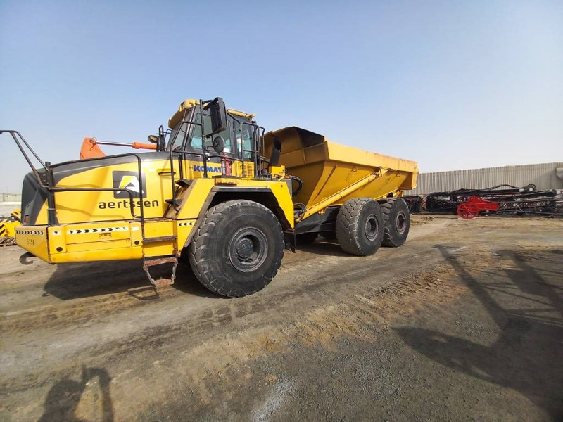 Komatsu HM400-3R (4 pcs available in Abu Dhabi) - מסיר פסולת מפרקי: תמונה 3 Komatsu HM400-3R (4 pcs available in Abu Dhabi) - מסיר פסולת מפרקי: תמונה 3