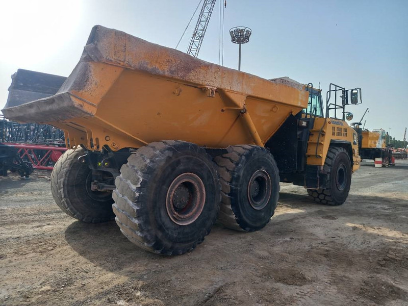 Komatsu HM400-3R (4 pcs available in Abu Dhabi) - מסיר פסולת מפרקי: תמונה 3 Komatsu HM400-3R (4 pcs available in Abu Dhabi) - מסיר פסולת מפרקי: תמונה 3