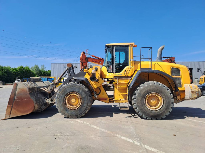 Volvo L180G - מעמיס גלגלים: תמונה 1 Volvo L180G - מעמיס גלגלים: תמונה 1
