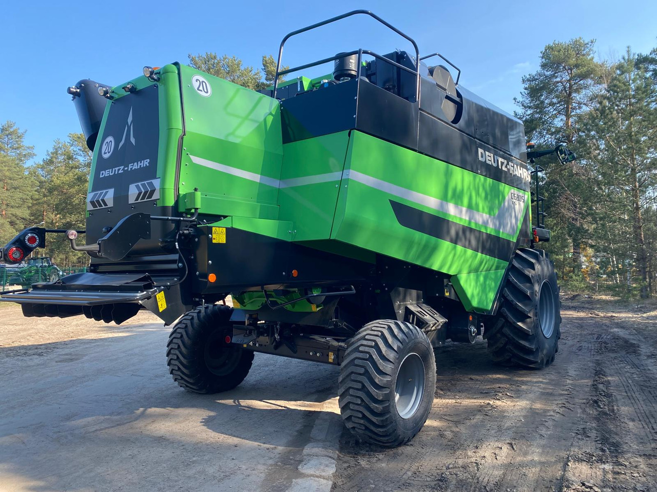 DEUTZ FAHR C6305 TS with DH630R NEW/UNUSED - מקצרה: תמונה 3 DEUTZ FAHR C6305 TS with DH630R NEW/UNUSED - מקצרה: תמונה 3