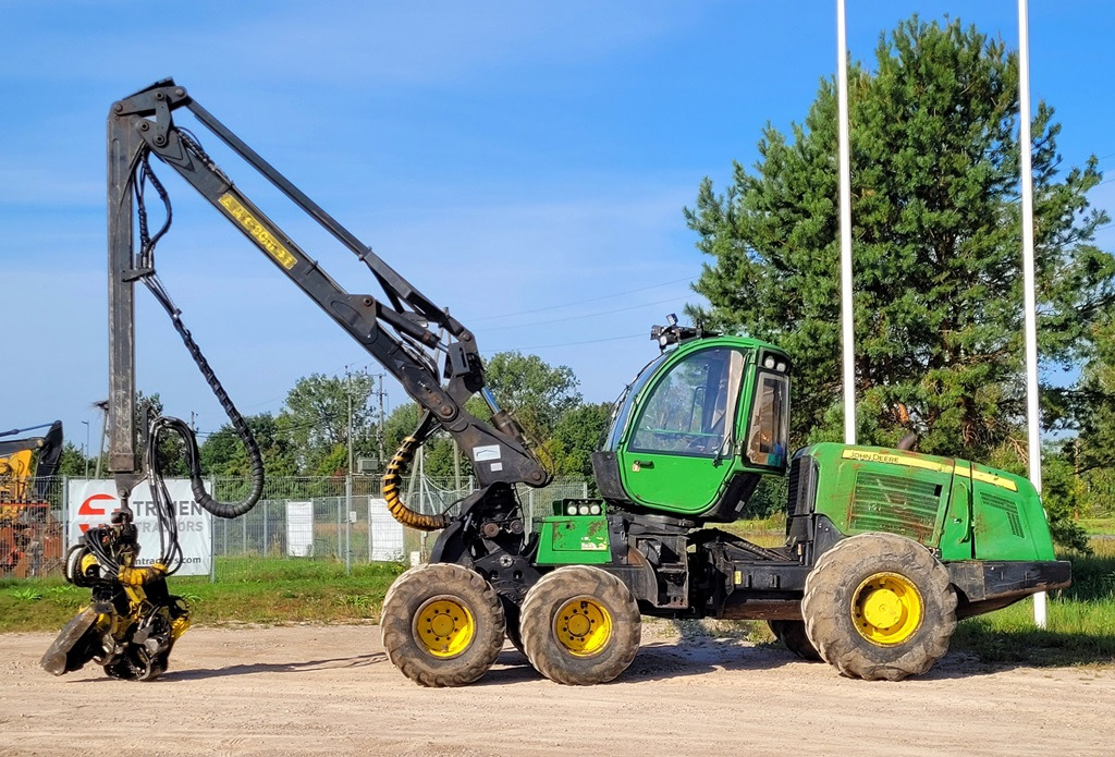 JOHN DEERE 1070 E - מקצרת יערות: תמונה 2 JOHN DEERE 1070 E - מקצרת יערות: תמונה 2