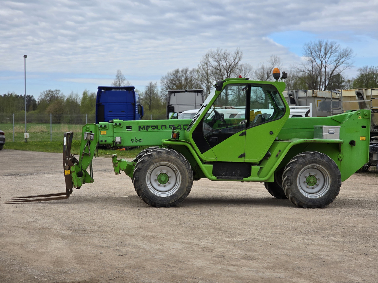 MERLO P40.14 K - מעמיס גלגלים טלסקופי: תמונה 1 MERLO P40.14 K - מעמיס גלגלים טלסקופי: תמונה 1