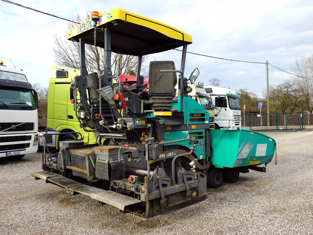 VÖGELE Super 1303-2 - מרצף אספלט: תמונה 2 VÖGELE Super 1303-2 - מרצף אספלט: תמונה 2