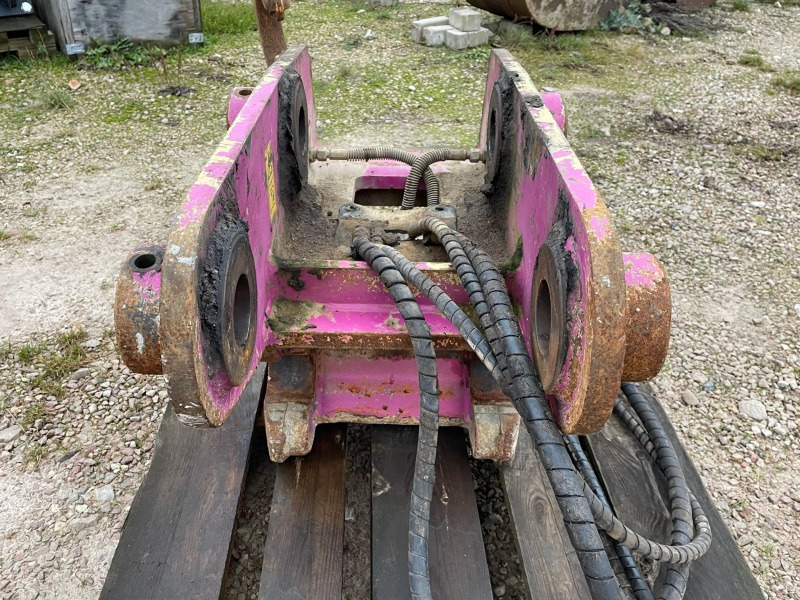 WINKELBAUER MASCHINENBAU MULTI CONNECT MC-XL - מצמד מהיר עבור מחפר: תמונה 3 WINKELBAUER MASCHINENBAU MULTI CONNECT MC-XL - מצמד מהיר עבור מחפר: תמונה 3