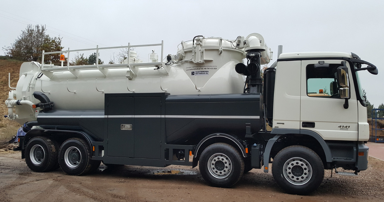 Mercedes NAAKTGEBOREN Vacu Press 8000 - משאית ואקום: תמונה 5 Mercedes NAAKTGEBOREN Vacu Press 8000 - משאית ואקום: תמונה 5