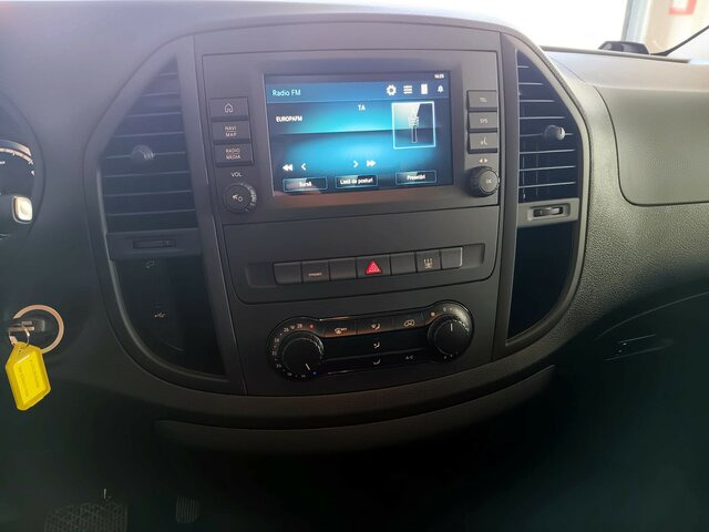 MERCEDES-BENZ Vito Kasten eVito 112 KA/FWD PARK+CLIMA... - כלי רכב מסחרי קטן, כלי רכב מסחרי חשמלי: תמונה 2 MERCEDES-BENZ Vito Kasten eVito 112 KA/FWD PARK+CLIMA... - כלי רכב מסחרי קטן, כלי רכב מסחרי חשמלי: תמונה 2