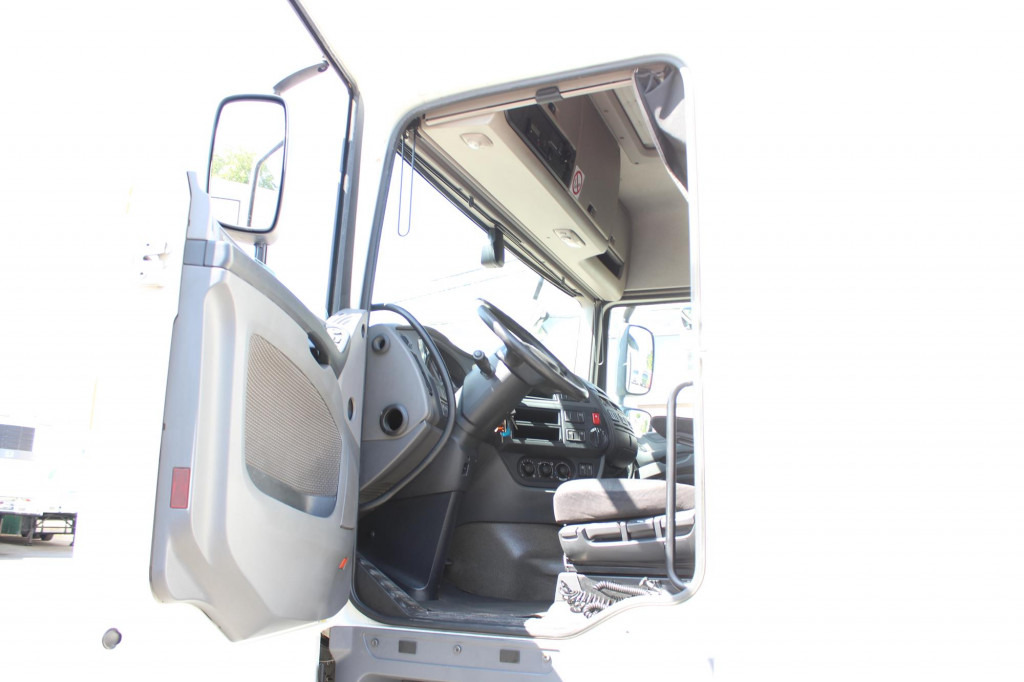 Daf XF 510 E6 Space Cab Retarder 2 Tanks 2 Liegen - יחידת טרקטור: תמונה 3 Daf XF 510 E6 Space Cab Retarder 2 Tanks 2 Liegen - יחידת טרקטור: תמונה 3