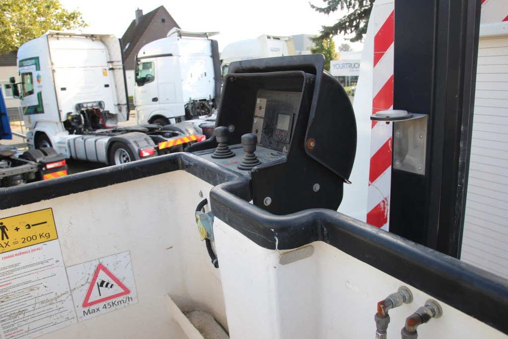Iveco Daily 70-170 EEV VDT-170-F 20 m 2 Pers.Korb - פלטפורמה אווירית מותקנת על משאית: תמונה 2 Iveco Daily 70-170 EEV VDT-170-F 20 m 2 Pers.Korb - פלטפורמה אווירית מותקנת על משאית: תמונה 2