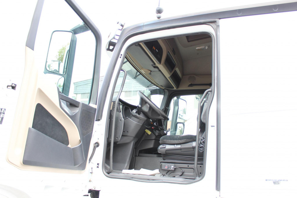 Mercedes-Benz Actros 1843 E6 ACC LDW Vollspoiler - יחידת טרקטור: תמונה 2 Mercedes-Benz Actros 1843 E6 ACC LDW Vollspoiler - יחידת טרקטור: תמונה 2