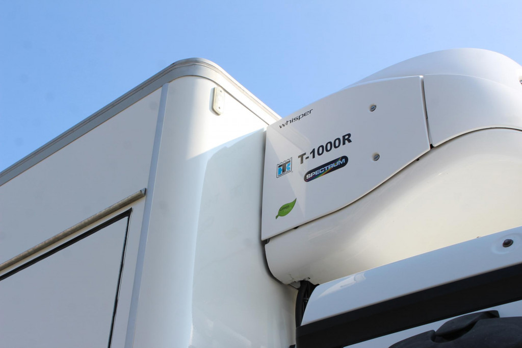 Mercedes-Benz Antos 1827 E6  TK T-1000R Multi Bi-Temp LBW - משאית קירור: תמונה 5 Mercedes-Benz Antos 1827 E6  TK T-1000R Multi Bi-Temp LBW - משאית קירור: תמונה 5