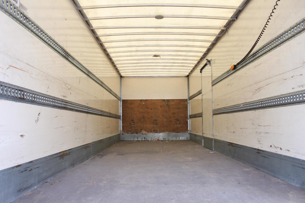 Mercedes-Benz Antos 1830 E6 Koffer 7,7m LBW S.Tür ACC LDW - משאית תיבה: תמונה 2 Mercedes-Benz Antos 1830 E6 Koffer 7,7m LBW S.Tür ACC LDW - משאית תיבה: תמונה 2