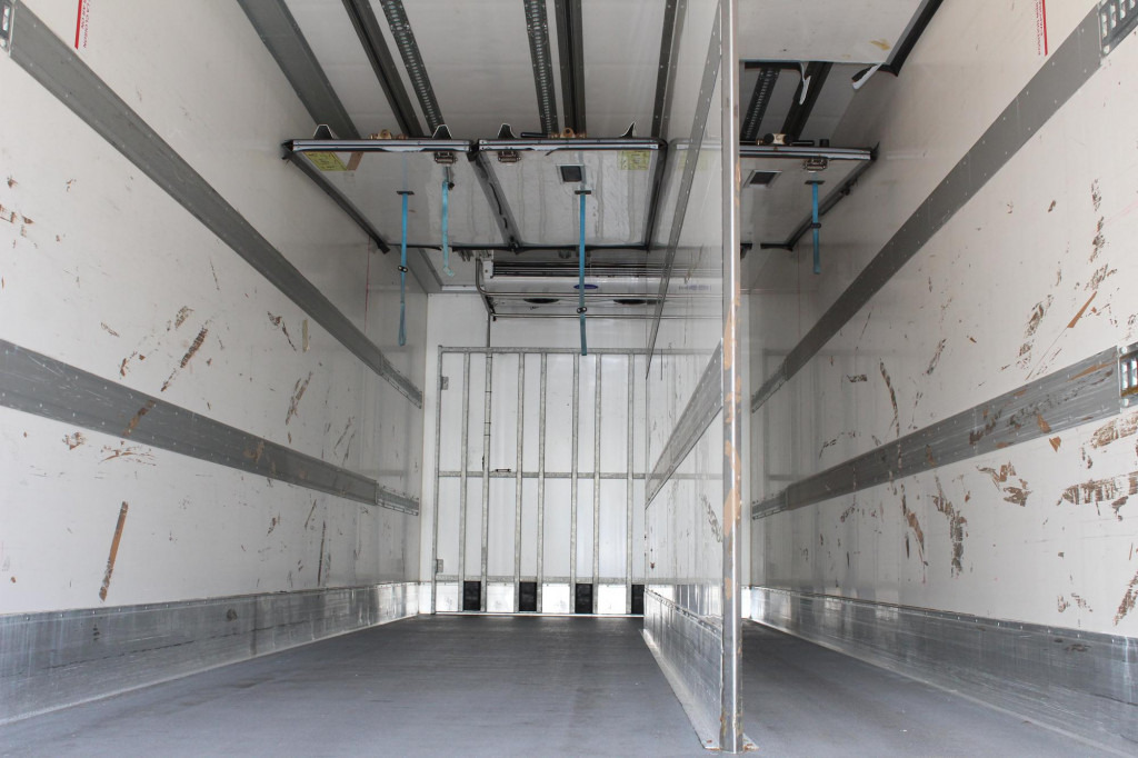 Mercedes-Benz Antos 2536 E6 CS 1250Mt Tri-temp LBW TW ATP - משאית קירור: תמונה 4 Mercedes-Benz Antos 2536 E6 CS 1250Mt Tri-temp LBW TW ATP - משאית קירור: תמונה 4