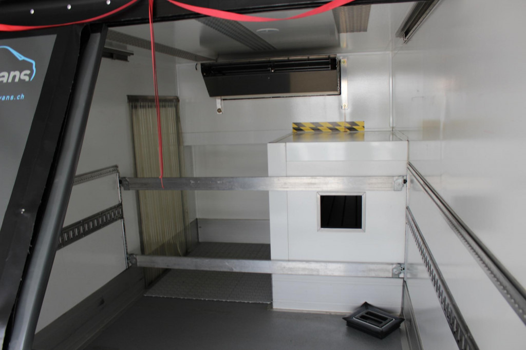 Mercedes-Benz Atego 1024 E6 TK T-1000R Strom Tür+LBW Nur 85Tkm - משאית קירור: תמונה 3 Mercedes-Benz Atego 1024 E6 TK T-1000R Strom Tür+LBW Nur 85Tkm - משאית קירור: תמונה 3