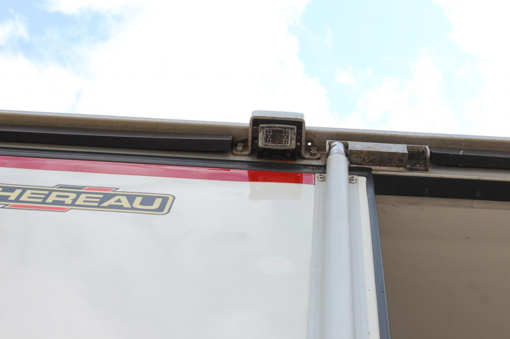 Renault D 320 Wide E6 CS 1150Mt. Bi-Temp. Tür+LBW Strom - משאית קירור: תמונה 5 Renault D 320 Wide E6 CS 1150Mt. Bi-Temp. Tür+LBW Strom - משאית קירור: תמונה 5