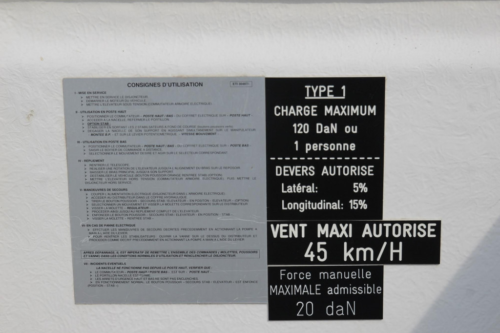 Renault Master Comilev 100TF1 10m Klima nur 167h HU-UVV - פלטפורמה אווירית מותקנת על משאית: תמונה 3 Renault Master Comilev 100TF1 10m Klima nur 167h HU-UVV - פלטפורמה אווירית מותקנת על משאית: תמונה 3