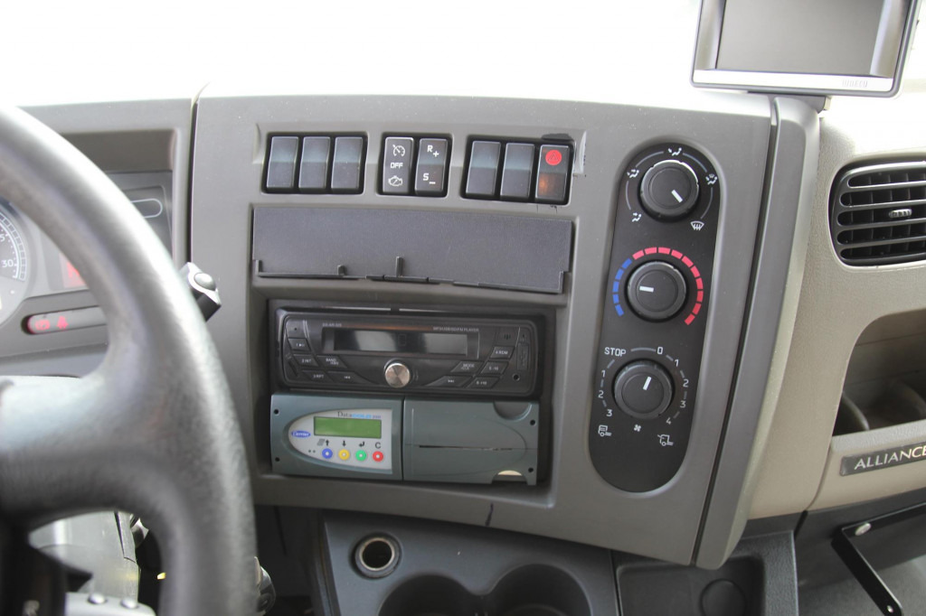 Renault Midlum 220 E5 CS 850 Strom LBW Seiten Tür FRC - משאית קירור: תמונה 5 Renault Midlum 220 E5 CS 850 Strom LBW Seiten Tür FRC - משאית קירור: תמונה 5
