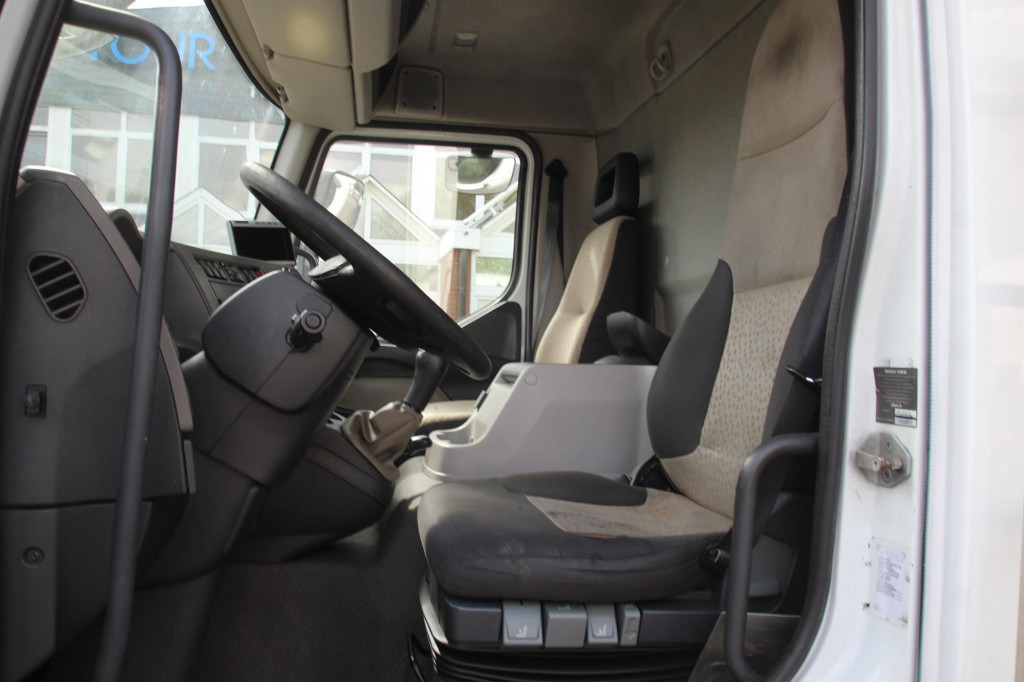 Renault Midlum 220 E5 CS 850 Strom LBW Seiten Tür FRC - משאית קירור: תמונה 2 Renault Midlum 220 E5 CS 850 Strom LBW Seiten Tür FRC - משאית קירור: תמונה 2