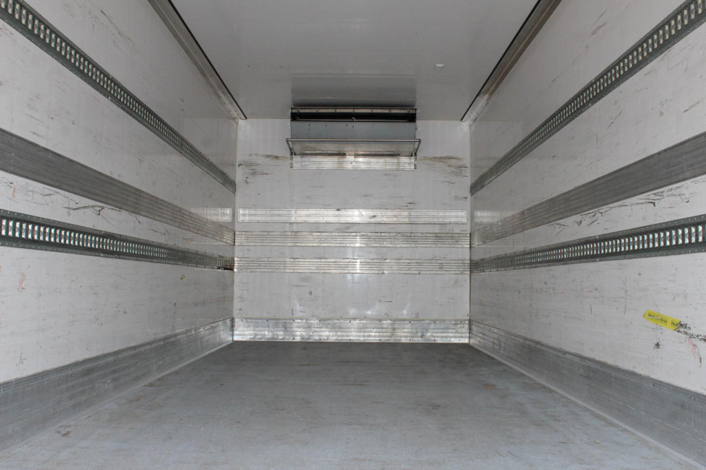 Renault Midlum 270 E5 TK T600R Strom LBW Seiten Tür FRC - משאית: תמונה 2 Renault Midlum 270 E5 TK T600R Strom LBW Seiten Tür FRC - משאית: תמונה 2