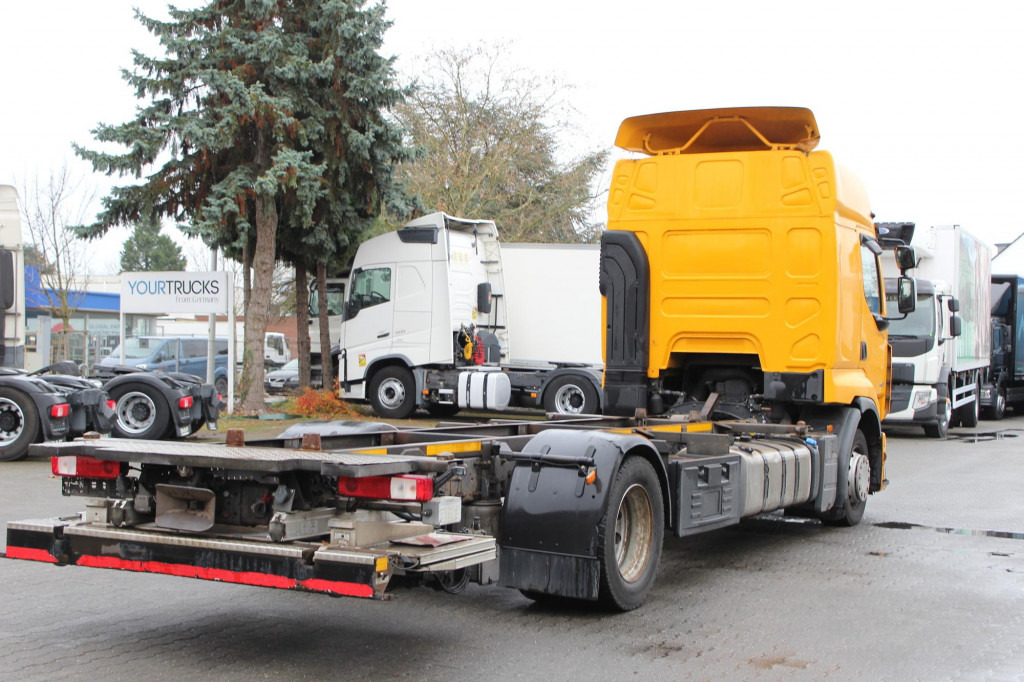 משאית עם שלדת תא Renault Premium 380DXi BDF Schlafkabine LBW AHK 298 TKm: תמונה 10 משאית עם שלדת תא Renault Premium 380DXi BDF Schlafkabine LBW AHK 298 TKm: תמונה 10