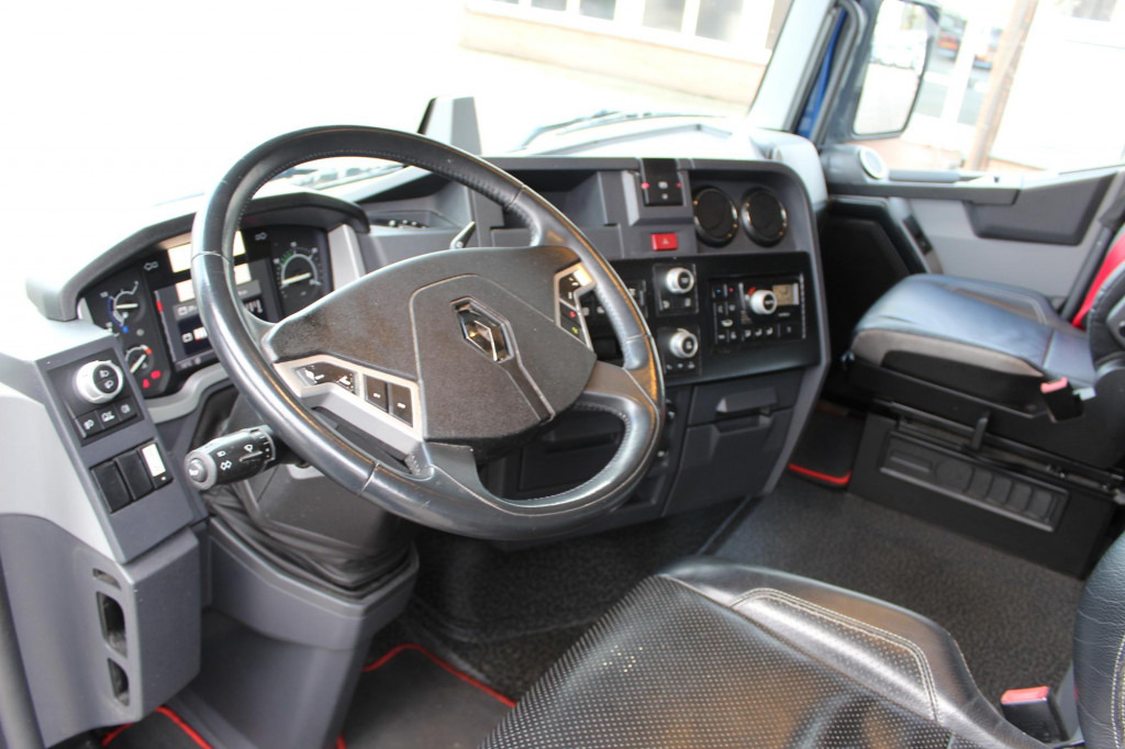 Renault T 520 E6 High 2Tanks Kühlbox Leder 2 Betten - יחידת טרקטור: תמונה 4 Renault T 520 E6 High 2Tanks Kühlbox Leder 2 Betten - יחידת טרקטור: תמונה 4