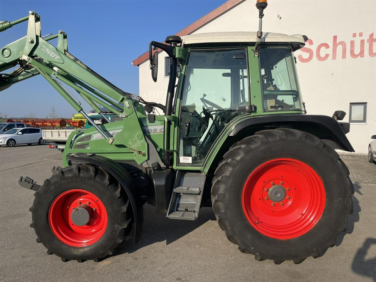 Fendt 309 Ci mit Frontlader, FKH, DL, Klima, 8250Bh - טרקטור חקלאי: תמונה 3 Fendt 309 Ci mit Frontlader, FKH, DL, Klima, 8250Bh - טרקטור חקלאי: תמונה 3