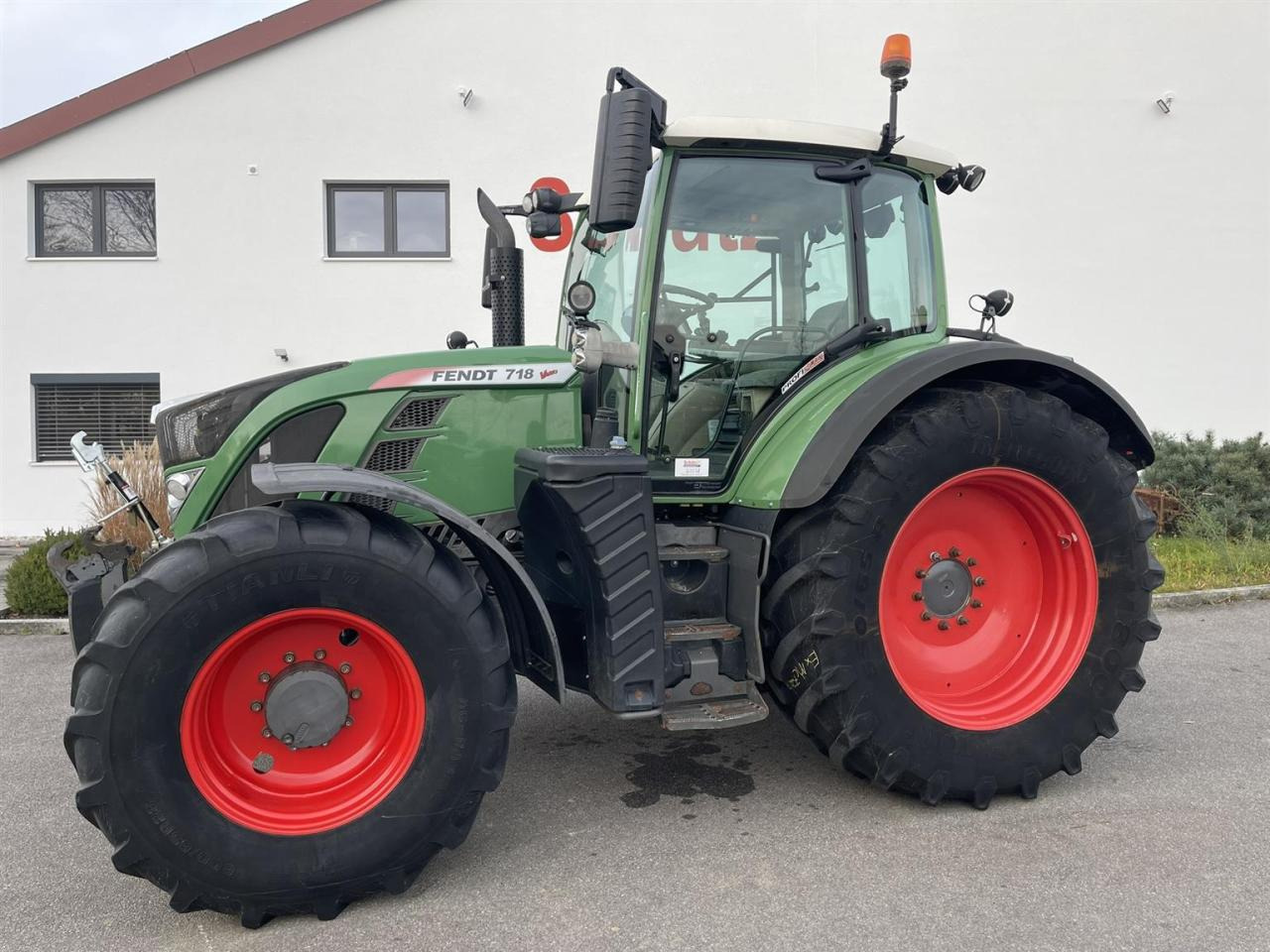 Fendt Fendt 718 Vario SCR GPS - טרקטור חקלאי: תמונה 2 Fendt Fendt 718 Vario SCR GPS - טרקטור חקלאי: תמונה 2