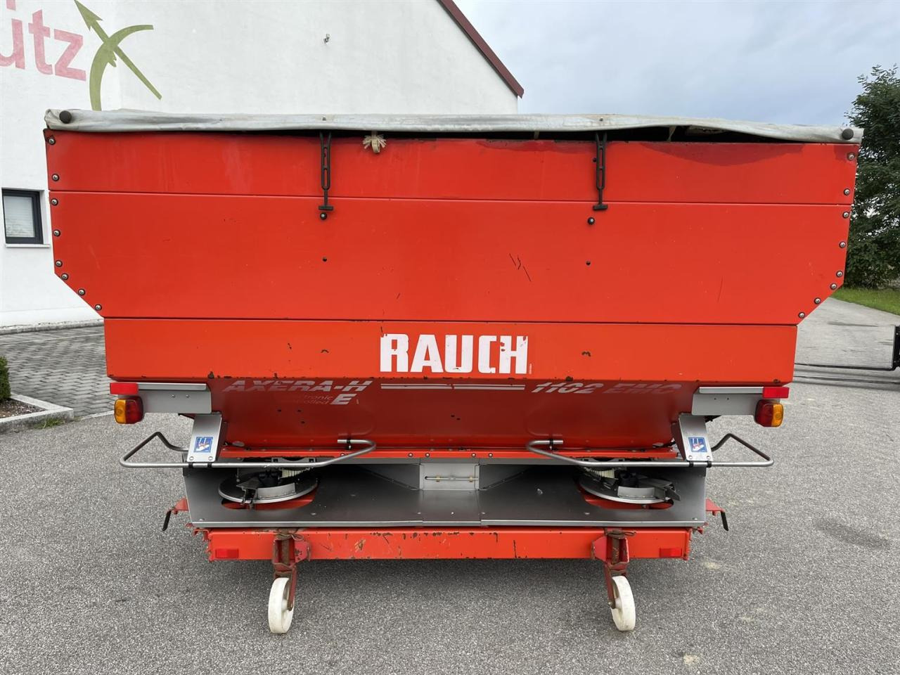 Rauch Axera H EMC 1102 mit Rauch Quantron P Bedienterminal, Abdeckplane, Rollvorrichtung - מפזרת דשן: תמונה 2 Rauch Axera H EMC 1102 mit Rauch Quantron P Bedienterminal, Abdeckplane, Rollvorrichtung - מפזרת דשן: תמונה 2