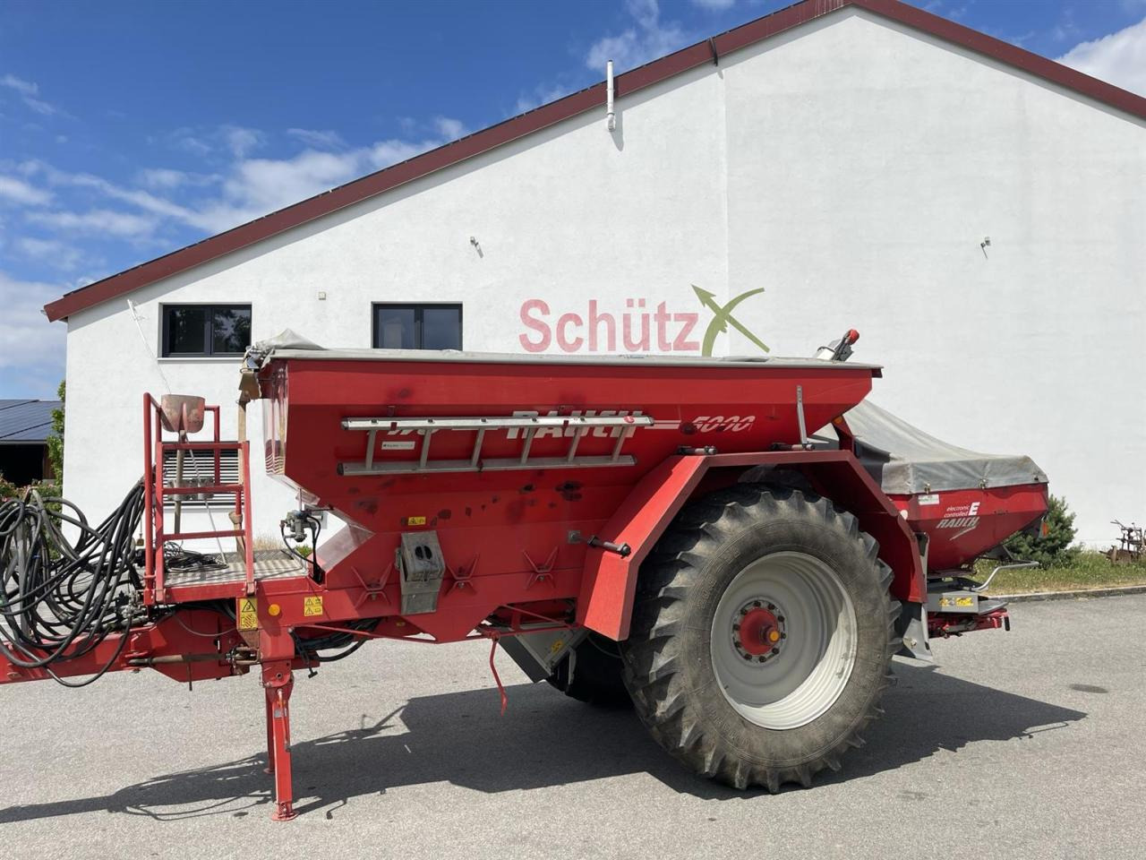 Rauch TWS 5000 Düngerwagen mit Deichsel-Lenkung und Streuer Axera H-EMC, gepflegter Zustand - מפזרת דשן: תמונה 2 Rauch TWS 5000 Düngerwagen mit Deichsel-Lenkung und Streuer Axera H-EMC, gepflegter Zustand - מפזרת דשן: תמונה 2
