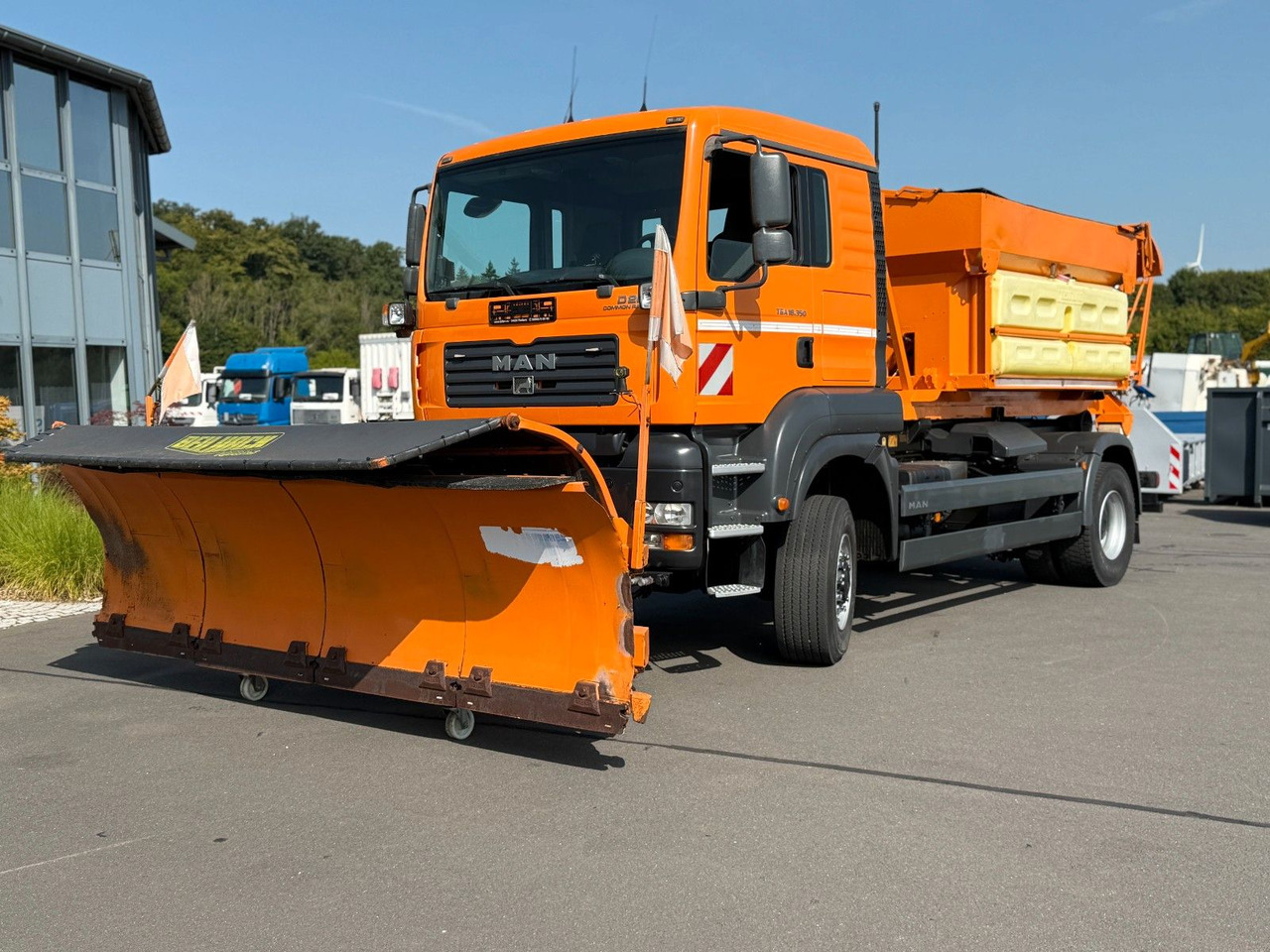 MAN TGA 18.350 4x4 Meiler Abroller RK 14.45 Winterd. - משאית הרמת וו: תמונה 1 MAN TGA 18.350 4x4 Meiler Abroller RK 14.45 Winterd. - משאית הרמת וו: תמונה 1