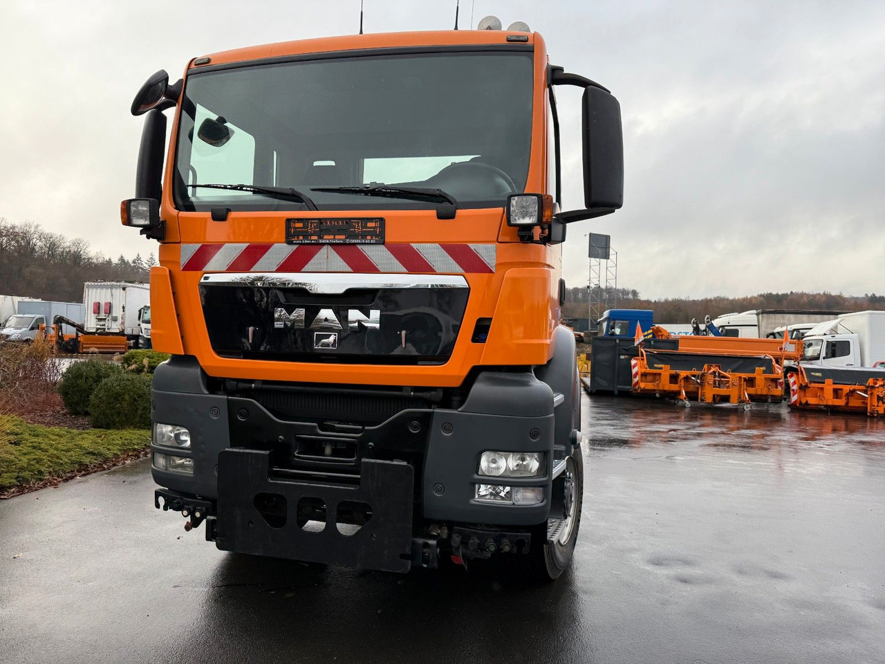 MAN TGS 18.360 4x4 Winterdienst Meiller Fahrgestell - משאית עם שלדת תא: תמונה 4 MAN TGS 18.360 4x4 Winterdienst Meiller Fahrgestell - משאית עם שלדת תא: תמונה 4
