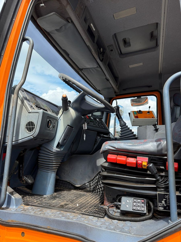 Mercedes-Benz Actros 2031 4x4 Hydraulik + Wechselsystem - משאית עם שלדת תא: תמונה 3 Mercedes-Benz Actros 2031 4x4 Hydraulik + Wechselsystem - משאית עם שלדת תא: תמונה 3