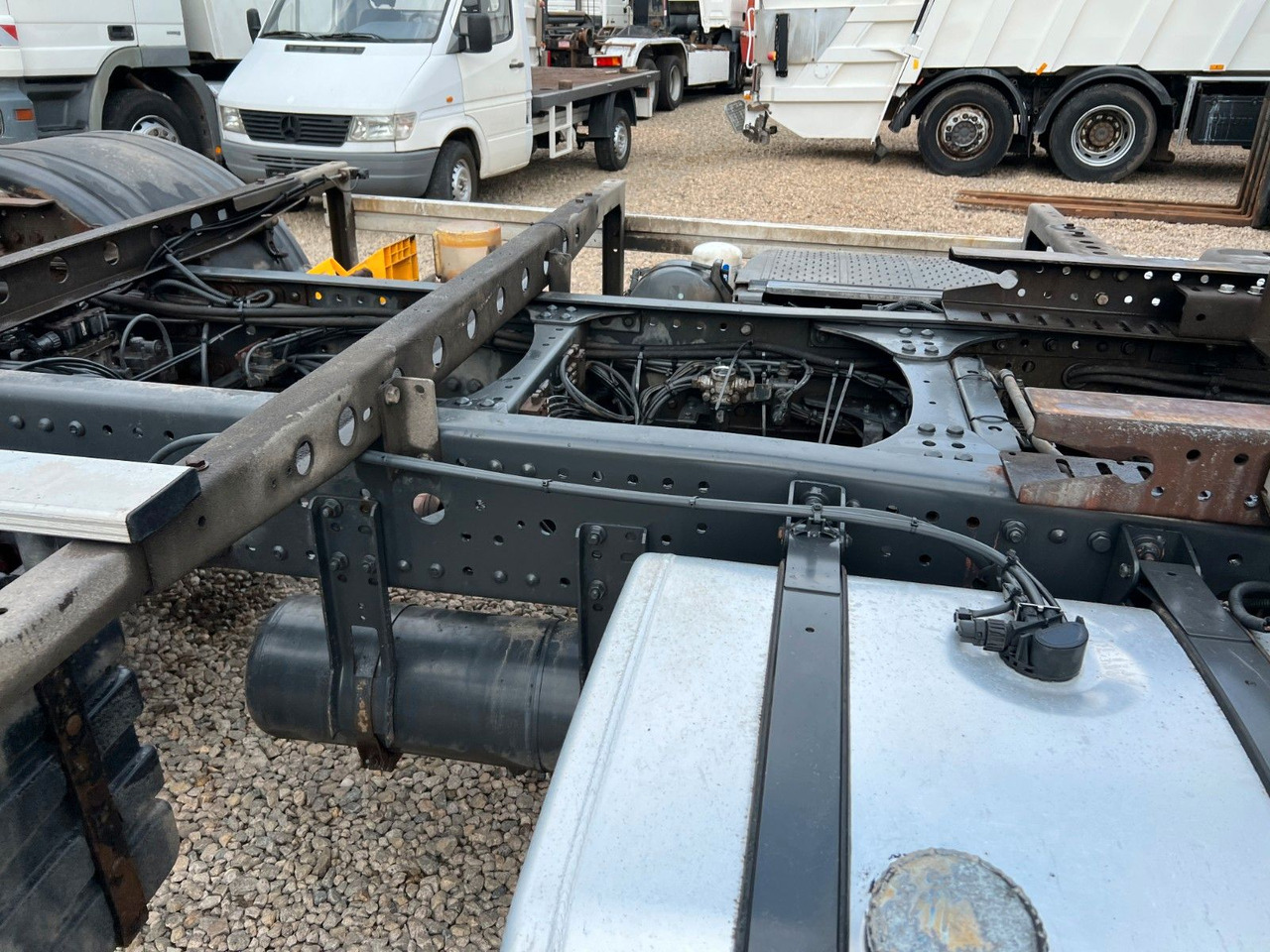 Mercedes-Benz Actros 2536 6x2 Fahrgestell Mercedes-Benz Actros 2536 6x2 Fahrgestell - משאית עם שלדת תא: תמונה 5 Mercedes-Benz Actros 2536 6x2 Fahrgestell Mercedes-Benz Actros 2536 6x2 Fahrgestell - משאית עם שלדת תא: תמונה 5