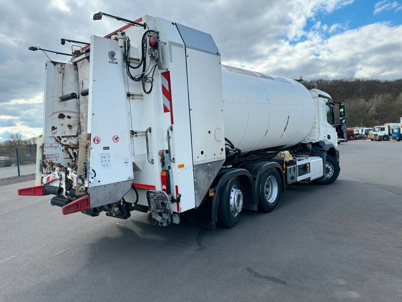 Mercedes-Benz Antos 2533 6x2 Faun Rotopress 520 + Delta Lifter Mercedes-Benz Antos 2533 6x2 Faun Rotopress 520 + Delta Lifter - משאית אשפה: תמונה 5 Mercedes-Benz Antos 2533 6x2 Faun Rotopress 520 + Delta Lifter Mercedes-Benz Antos 2533 6x2 Faun Rotopress 520 + Delta Lifter - משאית אשפה: תמונה 5