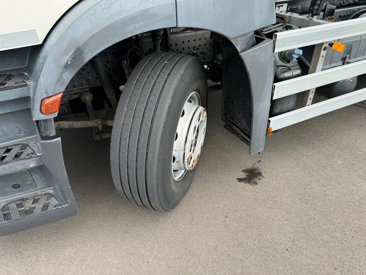 Mercedes-Benz Antos 2533  6x2 Faun Rotopress 520 / Euro 6 Mercedes-Benz Antos 2533  6x2 Faun Rotopress 520 / Euro 6 - משאית אשפה: תמונה 2 Mercedes-Benz Antos 2533  6x2 Faun Rotopress 520 / Euro 6 Mercedes-Benz Antos 2533  6x2 Faun Rotopress 520 / Euro 6 - משאית אשפה: תמונה 2