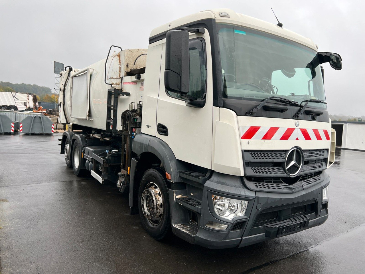 Mercedes-Benz Antos 2533 6x2 Seitenlader Zoeller S LF 22 Mercedes-Benz Antos 2533 6x2 Seitenlader Zoeller S LF 22 - משאית אשפה: תמונה 5 Mercedes-Benz Antos 2533 6x2 Seitenlader Zoeller S LF 22 Mercedes-Benz Antos 2533 6x2 Seitenlader Zoeller S LF 22 - משאית אשפה: תמונה 5