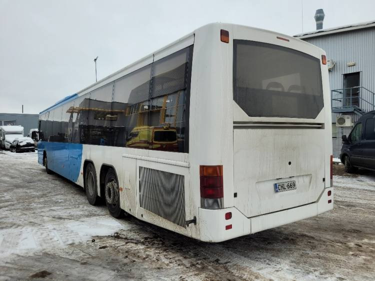 VOLVO B12BLE 8700 KLIMA, 8.2010, EURO 5, RAMP, 58 seats, 14,7m - אוטובוס פרברים: תמונה 3 VOLVO B12BLE 8700 KLIMA, 8.2010, EURO 5, RAMP, 58 seats, 14,7m - אוטובוס פרברים: תמונה 3
