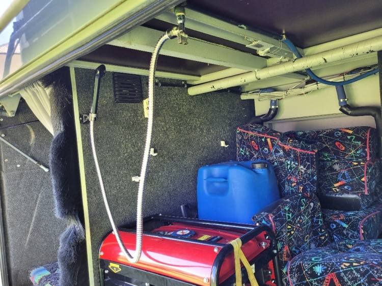 VOLVO B12M BERKHOF AXIAL70 MOTORHOME KLIMA 3.2003 - אוטובוס בין עירוני: תמונה 3 VOLVO B12M BERKHOF AXIAL70 MOTORHOME KLIMA 3.2003 - אוטובוס בין עירוני: תמונה 3