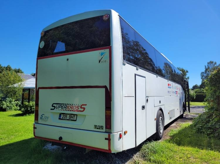 VOLVO B12M BERKHOF AXIAL70 MOTORHOME KLIMA 3.2003 - אוטובוס בין עירוני: תמונה 2 VOLVO B12M BERKHOF AXIAL70 MOTORHOME KLIMA 3.2003 - אוטובוס בין עירוני: תמונה 2