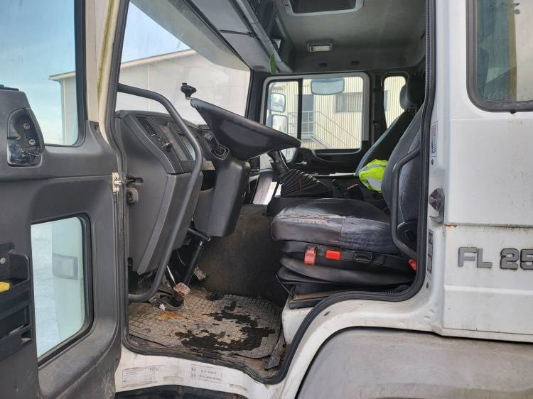 הַחכָּרָה VOLVO FL 250 FOR SPAREPARTS  VOLVO FL 250 FOR SPAREPARTS: תמונה 7 הַחכָּרָה VOLVO FL 250 FOR SPAREPARTS  VOLVO FL 250 FOR SPAREPARTS: תמונה 7