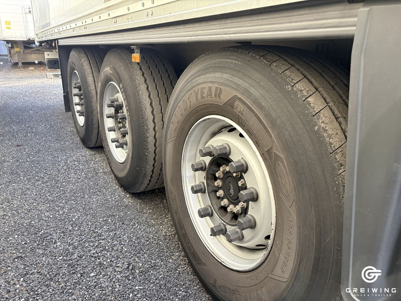 Schmitz Cargobull SKO 24 Isokoffer,Ab KW 46, Miete mögl. - סמיטריילר בתיבה סגורה: תמונה 3 Schmitz Cargobull SKO 24 Isokoffer,Ab KW 46, Miete mögl. - סמיטריילר בתיבה סגורה: תמונה 3