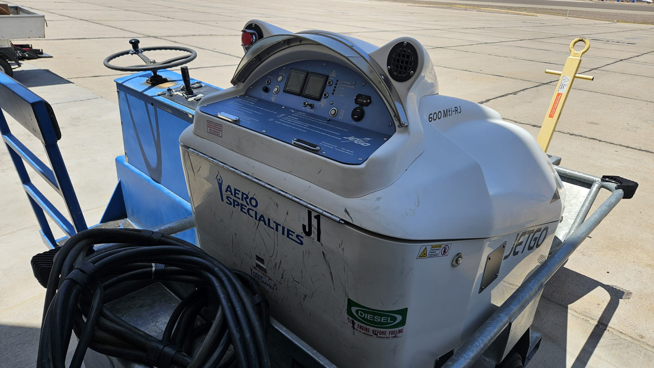 AERO SPECIALTIES diesel-electric hybrid GPU JETGO-600MTI-RJ - יחידה לאספקת חשמל: תמונה 4 AERO SPECIALTIES diesel-electric hybrid GPU JETGO-600MTI-RJ - יחידה לאספקת חשמל: תמונה 4