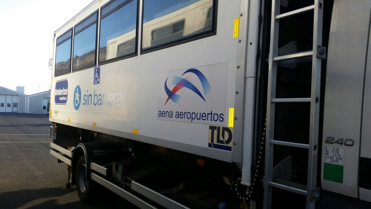 Ambulift TLD CHTP-GM-5.9 - אמבולנס מעלית: תמונה 3 Ambulift TLD CHTP-GM-5.9 - אמבולנס מעלית: תמונה 3