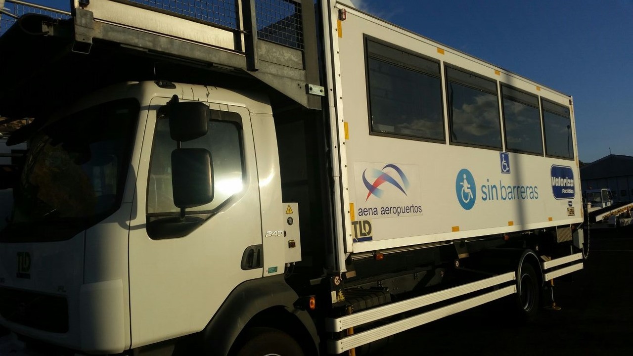 Ambulift TLD CHTP-GM-5.9 - אמבולנס מעלית: תמונה 2 Ambulift TLD CHTP-GM-5.9 - אמבולנס מעלית: תמונה 2