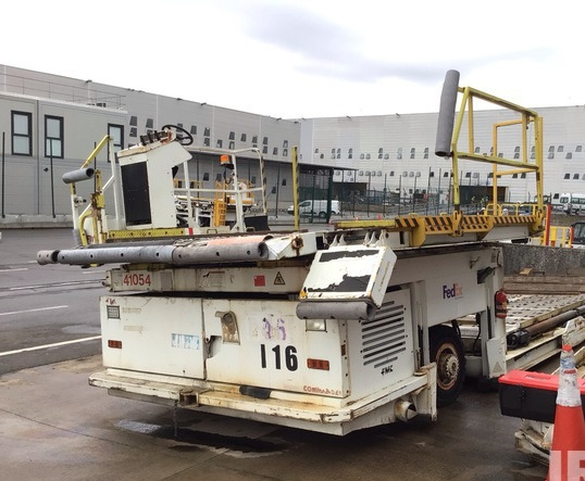 FMC loader Commander 15 Universal Main Deck - מעמיס מטען למטוסים: תמונה 1 FMC loader Commander 15 Universal Main Deck - מעמיס מטען למטוסים: תמונה 1