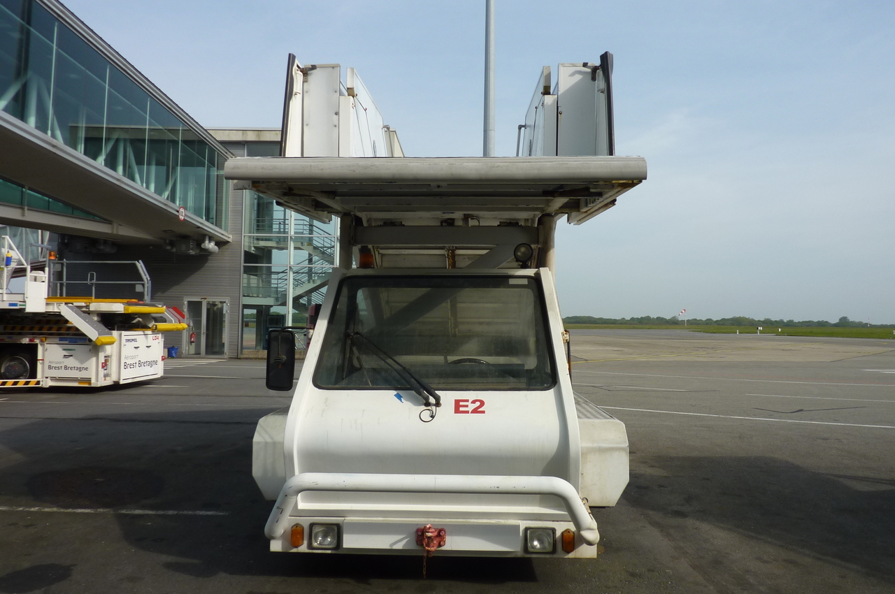 SOVAM Passenger Stairs 1.9 SPS - מדרגות נוסעים: תמונה 2 SOVAM Passenger Stairs 1.9 SPS - מדרגות נוסעים: תמונה 2